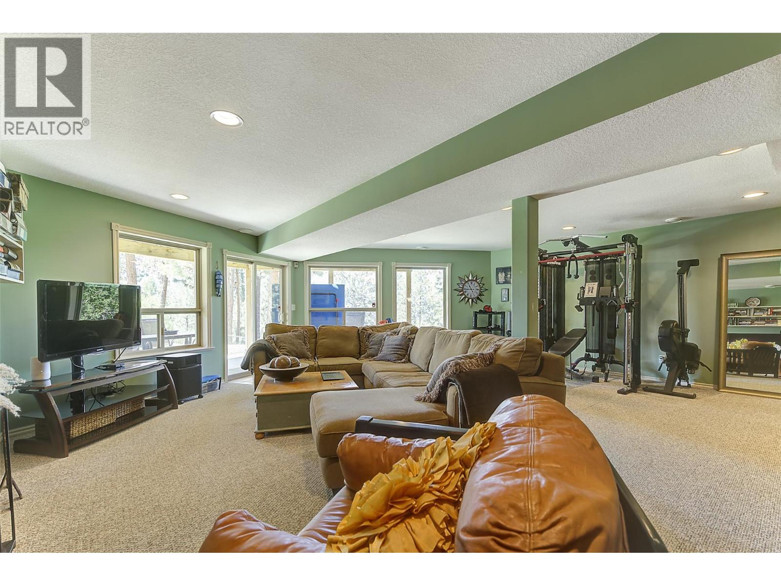 16490 Commonage Road - Image 40