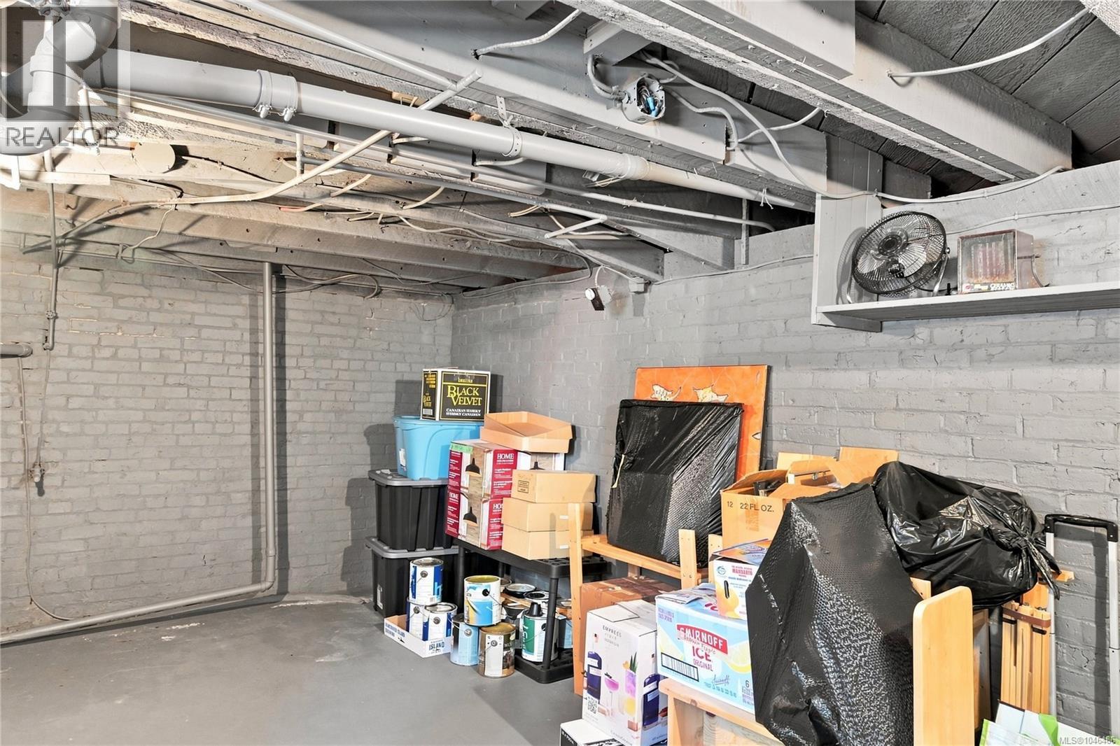 1272 Centre Rd - 22