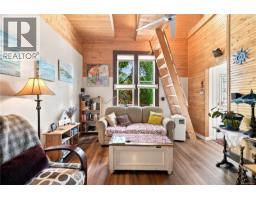 Living room - 1272 Centre Rd, Victoria, BC V8T1K3 Photo 6