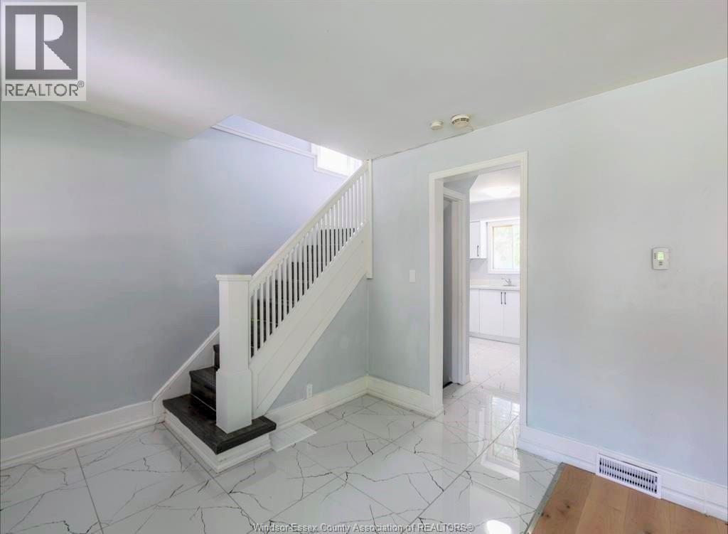 461 RANKIN AVENUE, Windsor — photo 3