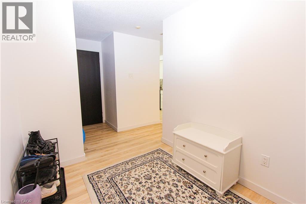 55 GREEN VALLEY Drive Unit# 1014 — photo 3