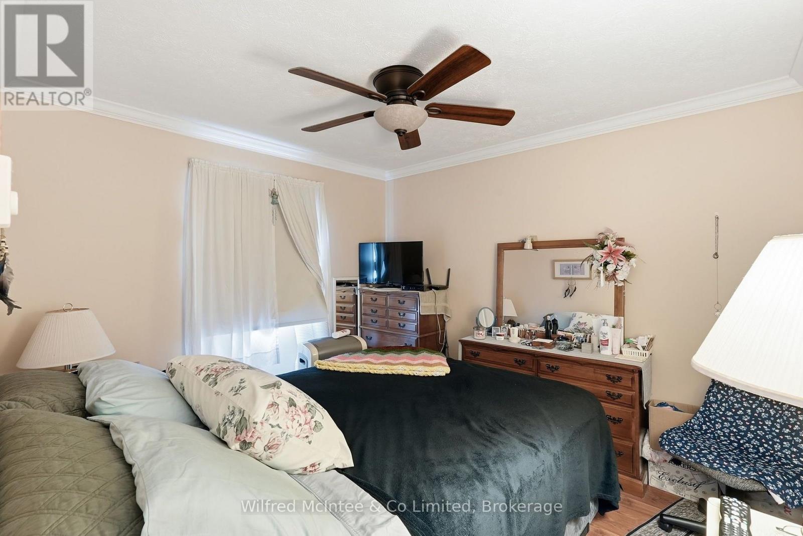 #12 303 WATERLOO STREET - 19