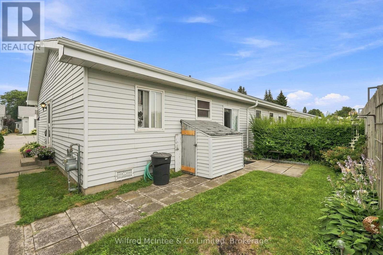 #12 303 WATERLOO STREET - Image 24