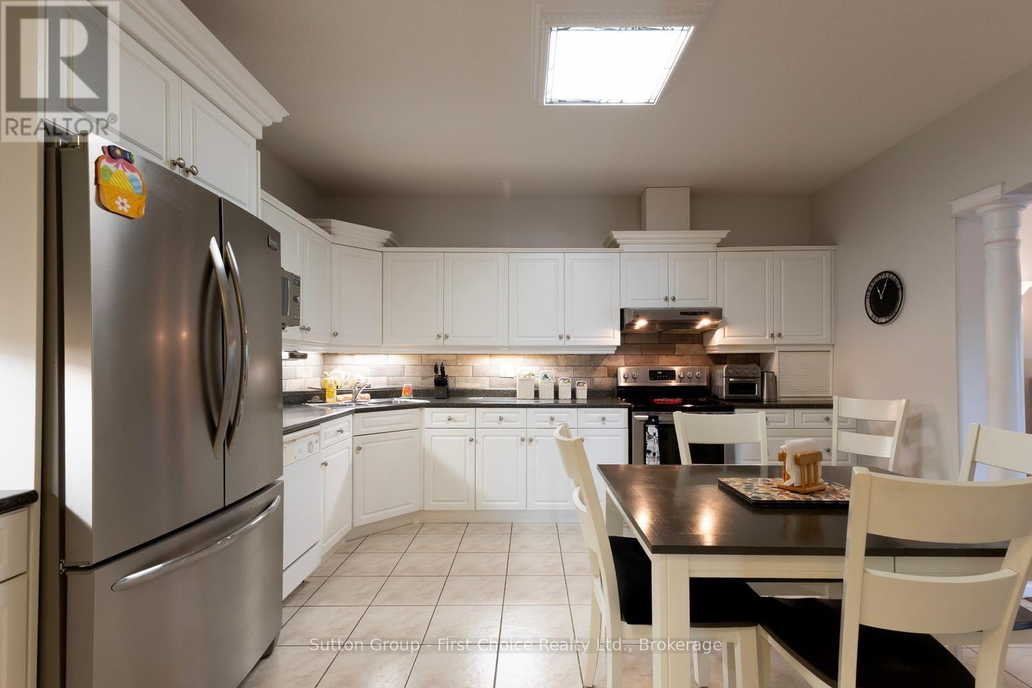 #505 160 ROMEO STREET - Image 8
