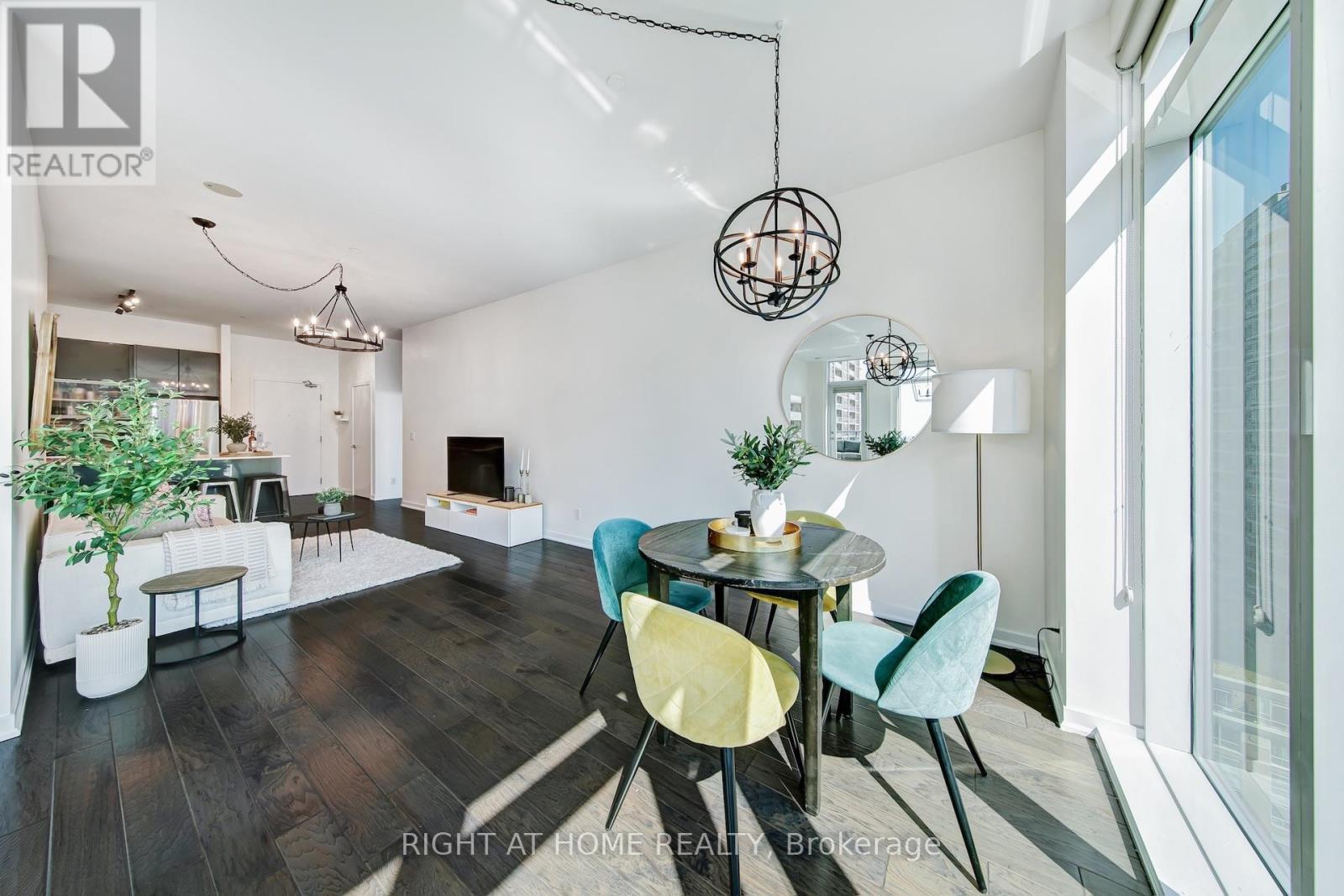 #PH03 69 LYNN WILLIAMS STREET - 15