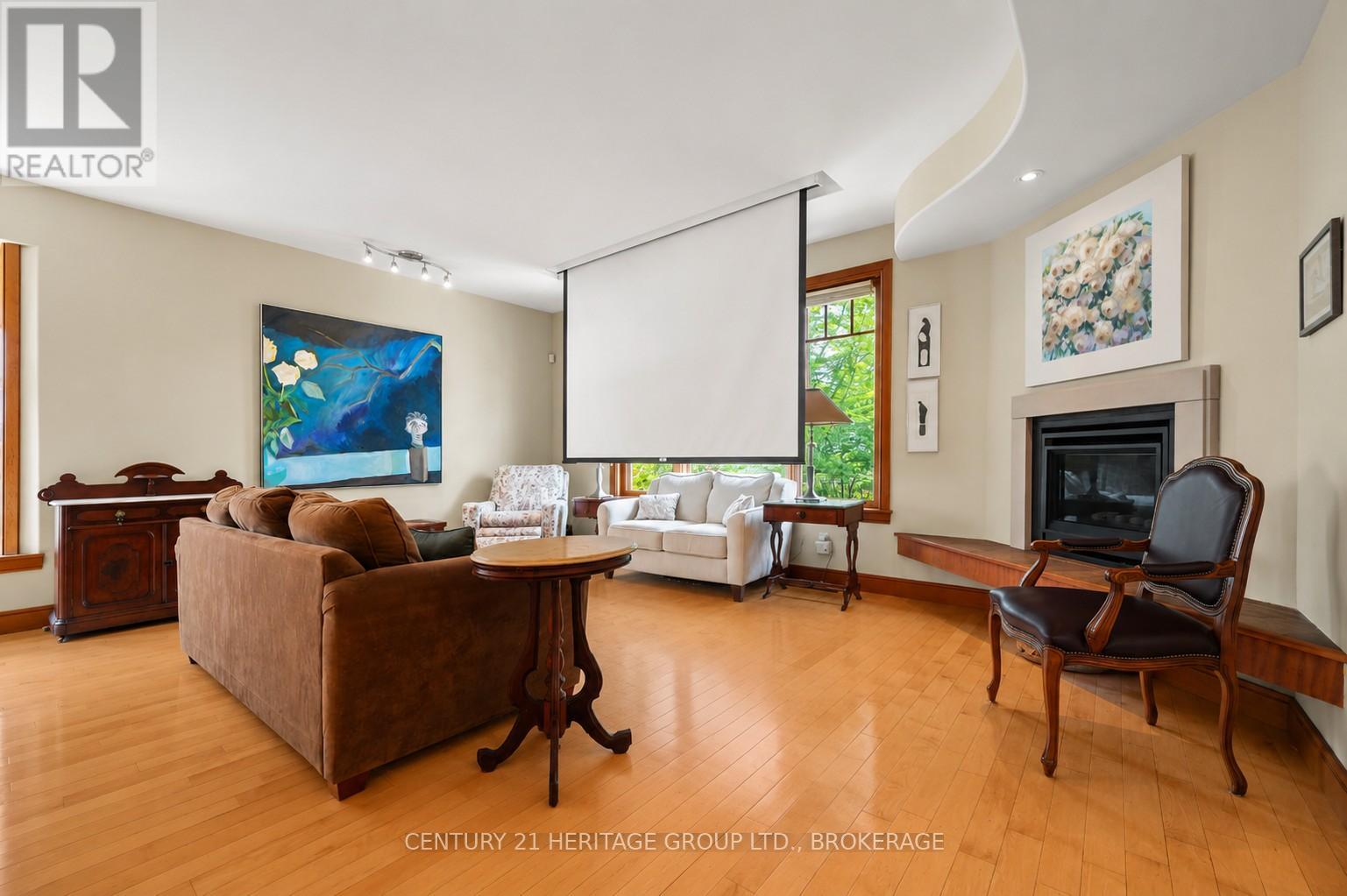422 COLLEGE STREET - Image 15