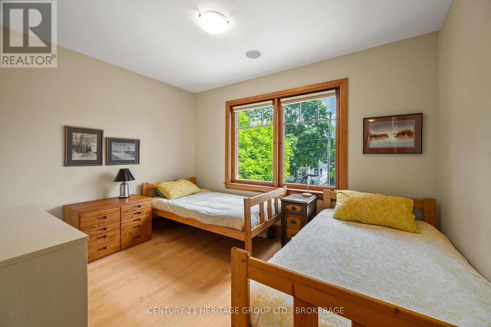 422 COLLEGE STREET - Image 29