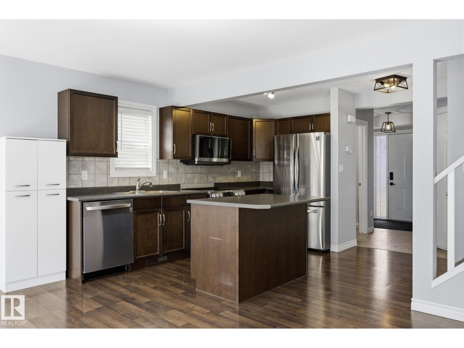 #26 85 SPRUCE VILLAGE DR W - Image 10