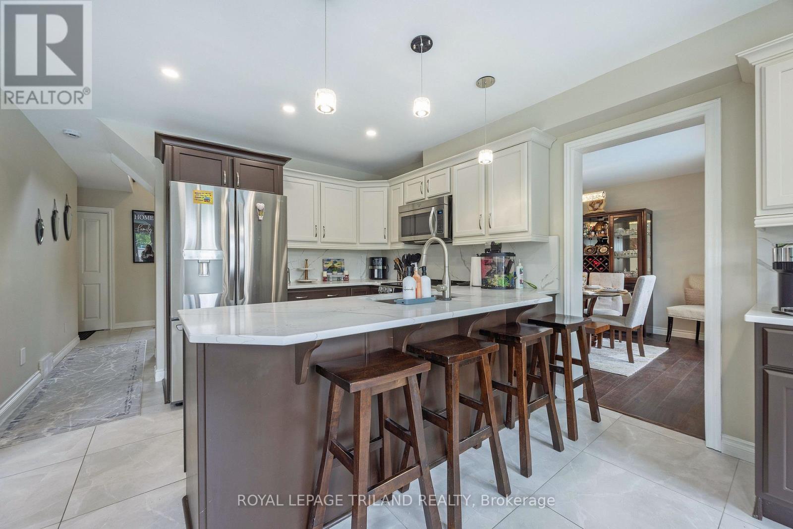 202 PINE VALLEY DRIVE - 12