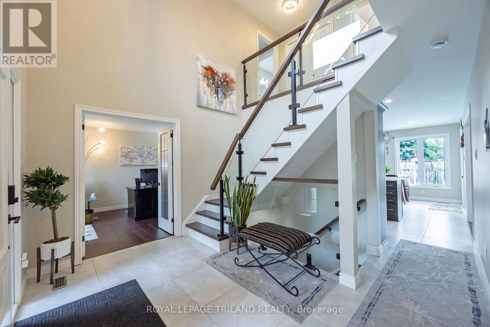 202 PINE VALLEY DRIVE - Image 4
