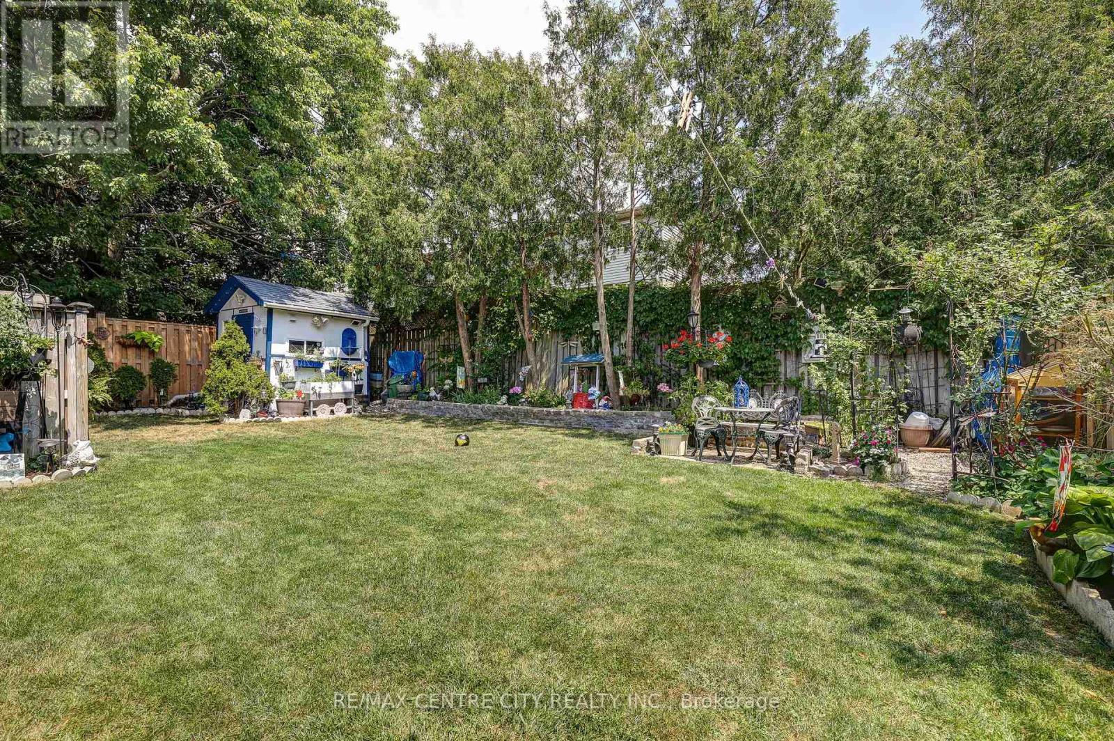 48 CLARENDON CRESCENT - Image 44