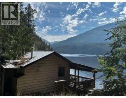 Living room - 26 Simard Road, Mabel Lake, BC V0E1V5 Photo 10