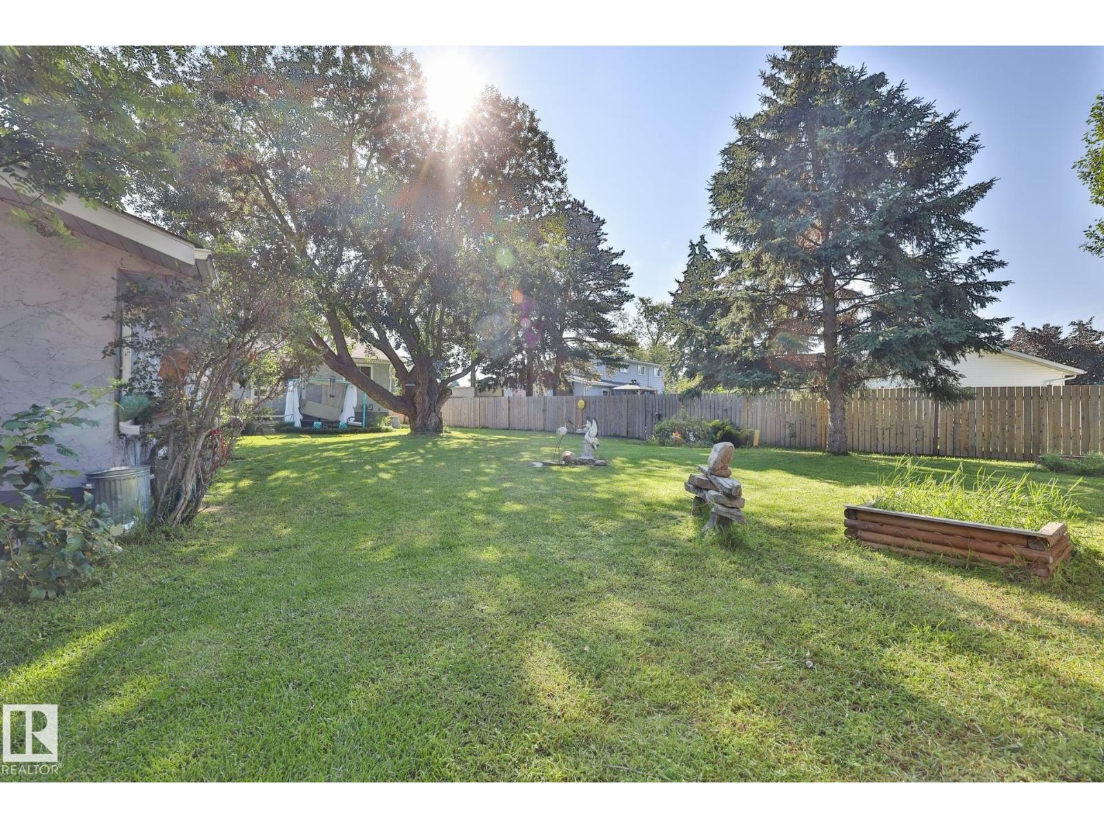 8932 187 Street NW - Photo 42