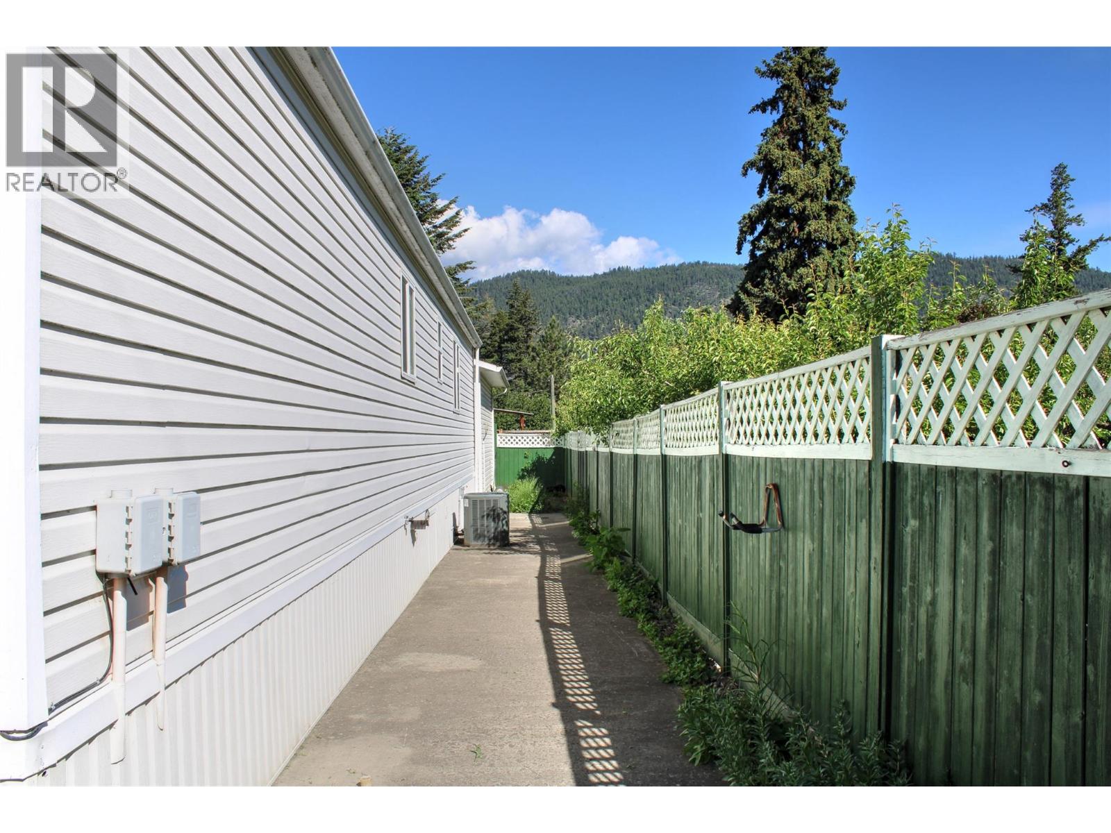 1034 Hillside Avenue - 28