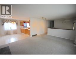 4pc Bathroom - 11136 Parkview Drive, Dawson Creek, BC V1G4A3 Photo 11