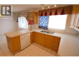 2pc Ensuite bath - 11136 Parkview Drive, Dawson Creek, BC V1G4A3 Photo 7