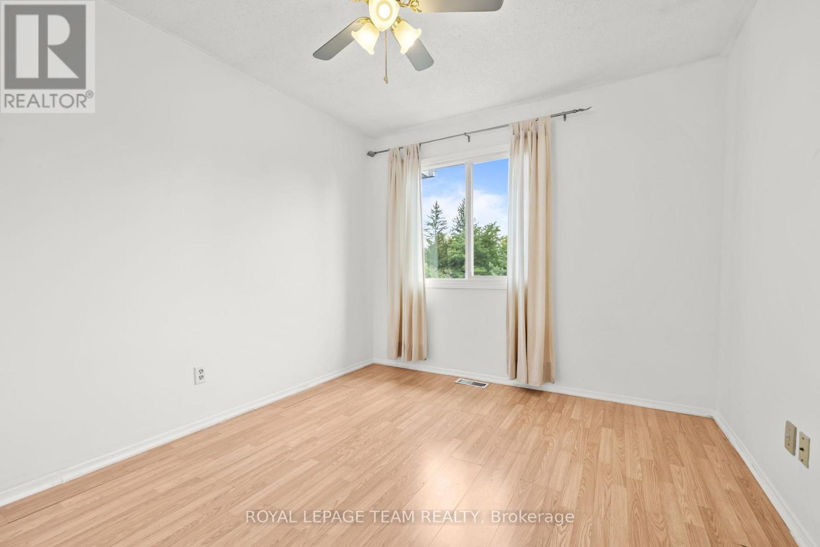 81 RUETER STREET - 24