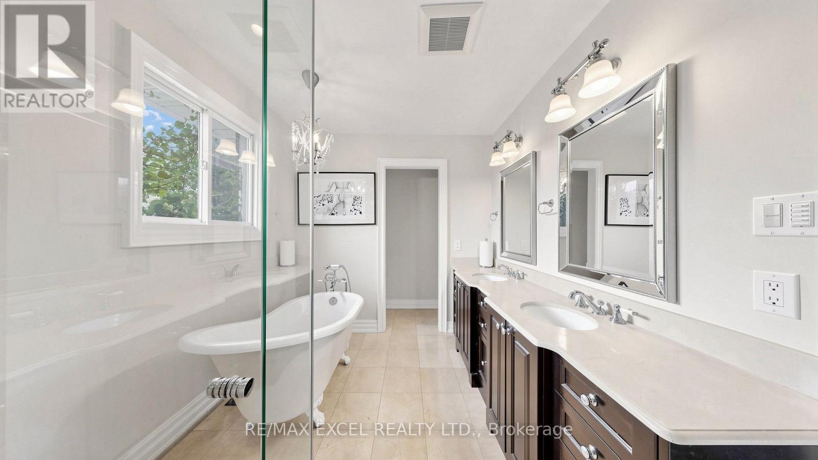 42 BLACKFOREST DRIVE - 22