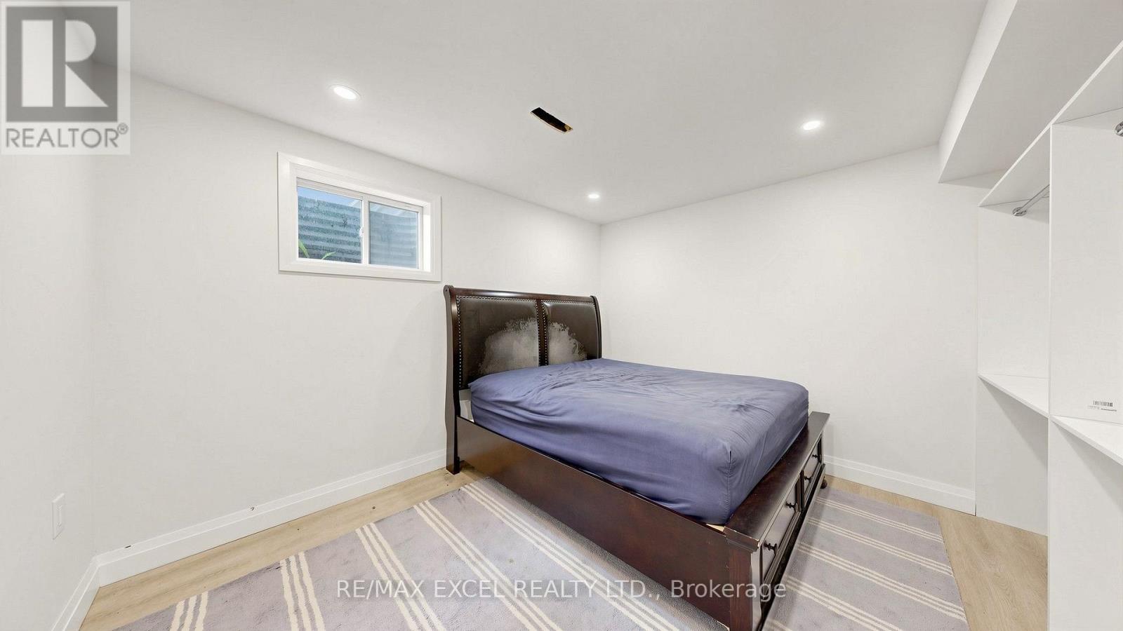 42 BLACKFOREST DRIVE - 33