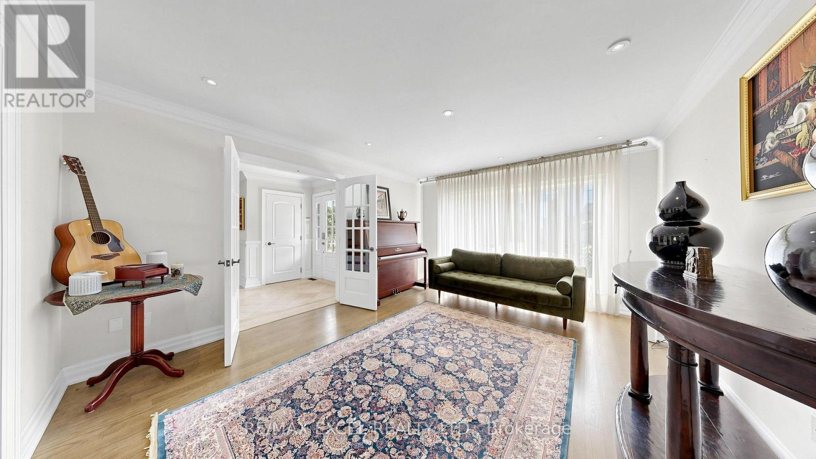 42 BLACKFOREST DRIVE - 5