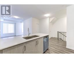 Th312 - 130 Honeycrisp Crescent, Vaughan, ON L4K0N7 Photo 12