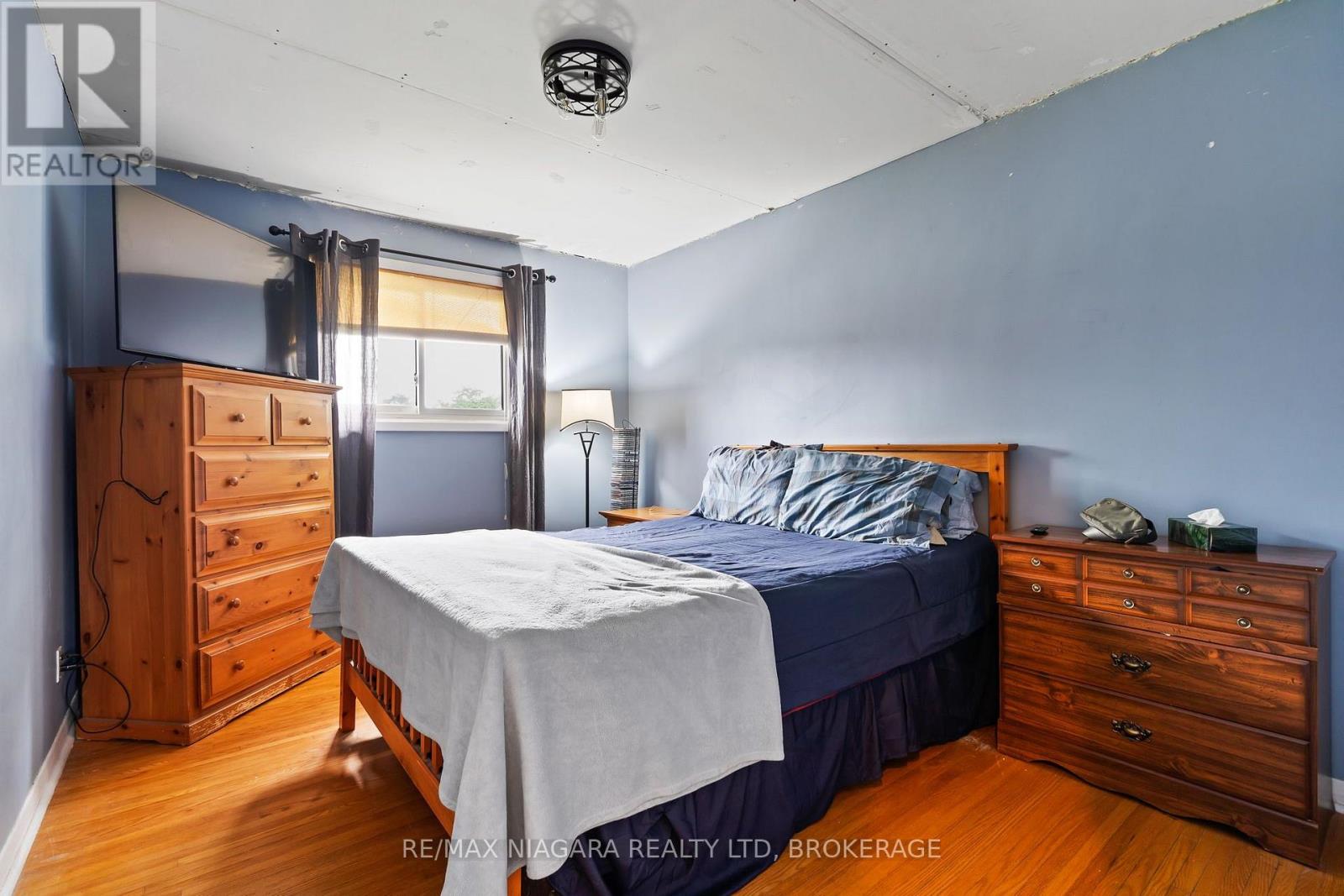 220 CUTRESS AVENUE - Image 10