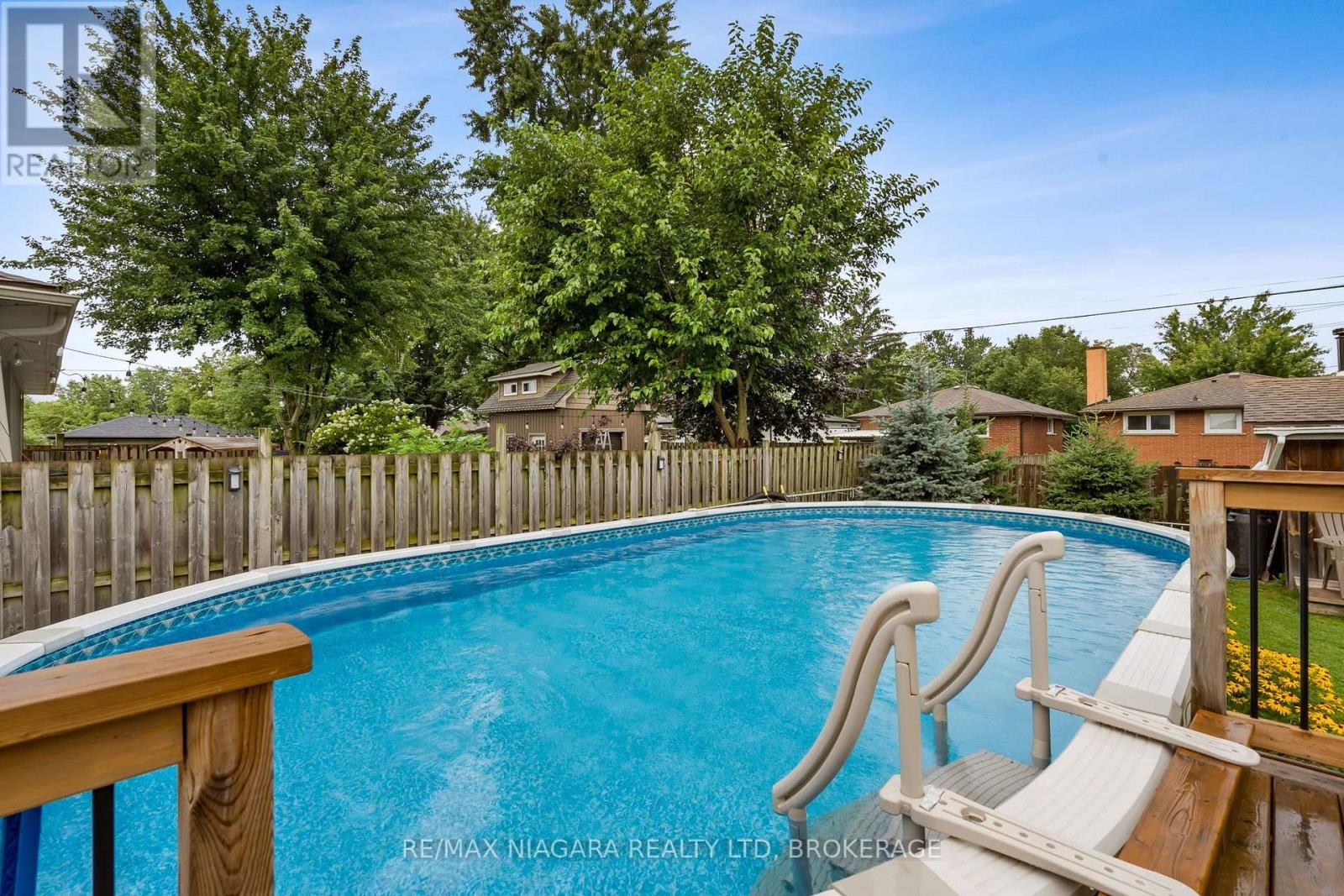220 CUTRESS AVENUE - Image 27