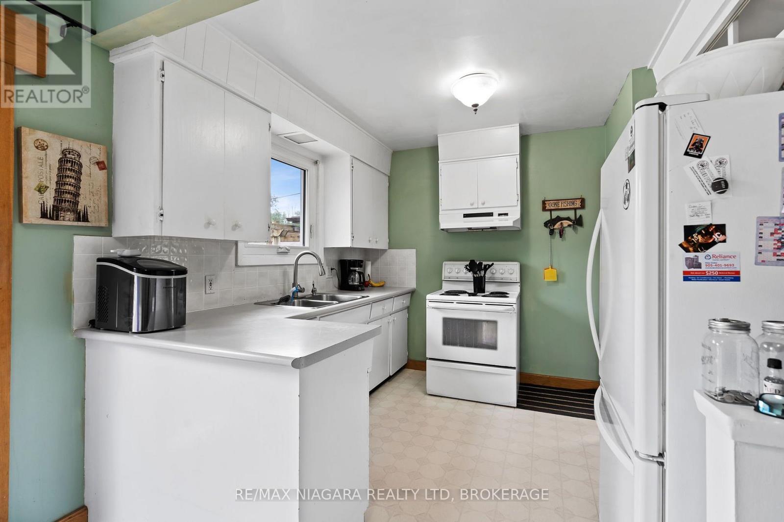 220 CUTRESS AVENUE - Image 6