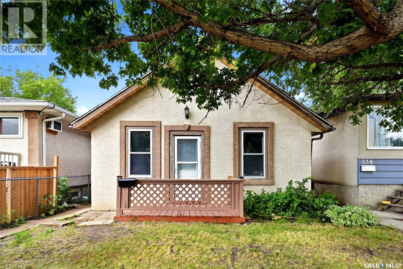 558 OSLER STREET, Regina — photo 2