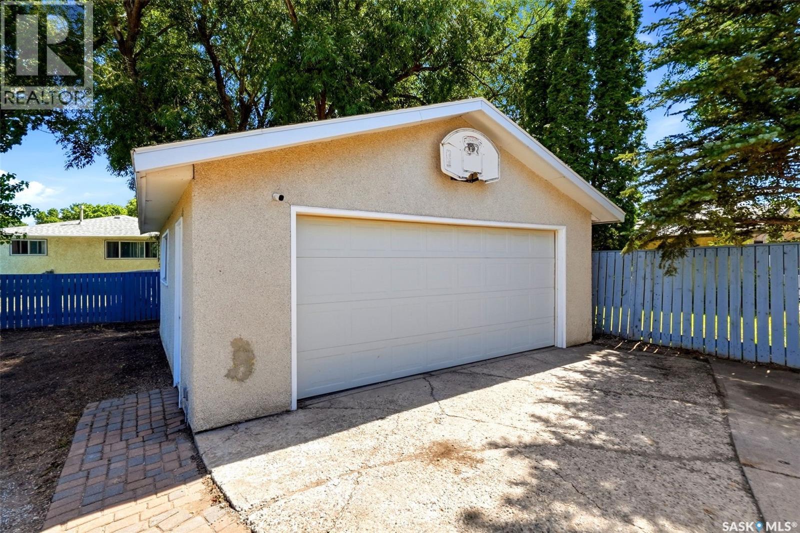 51 Martinac CRESCENT - 36