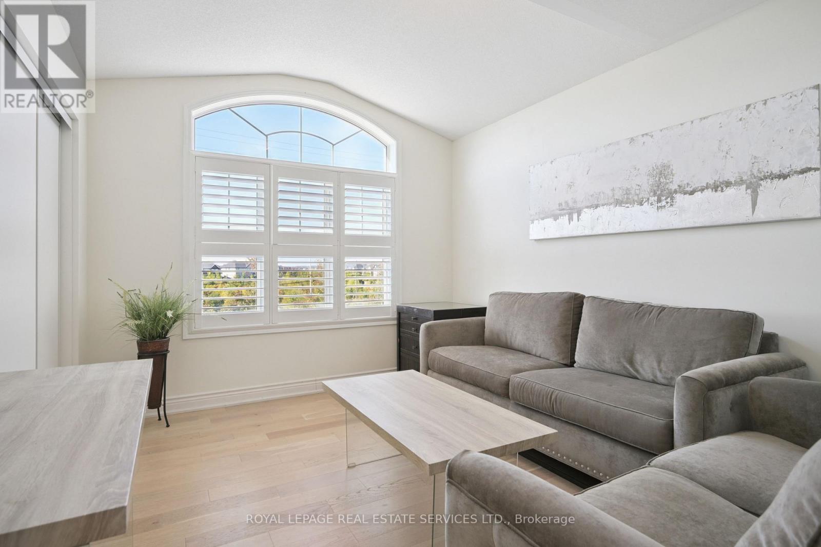 556 JUNEBERRY COURT - 26