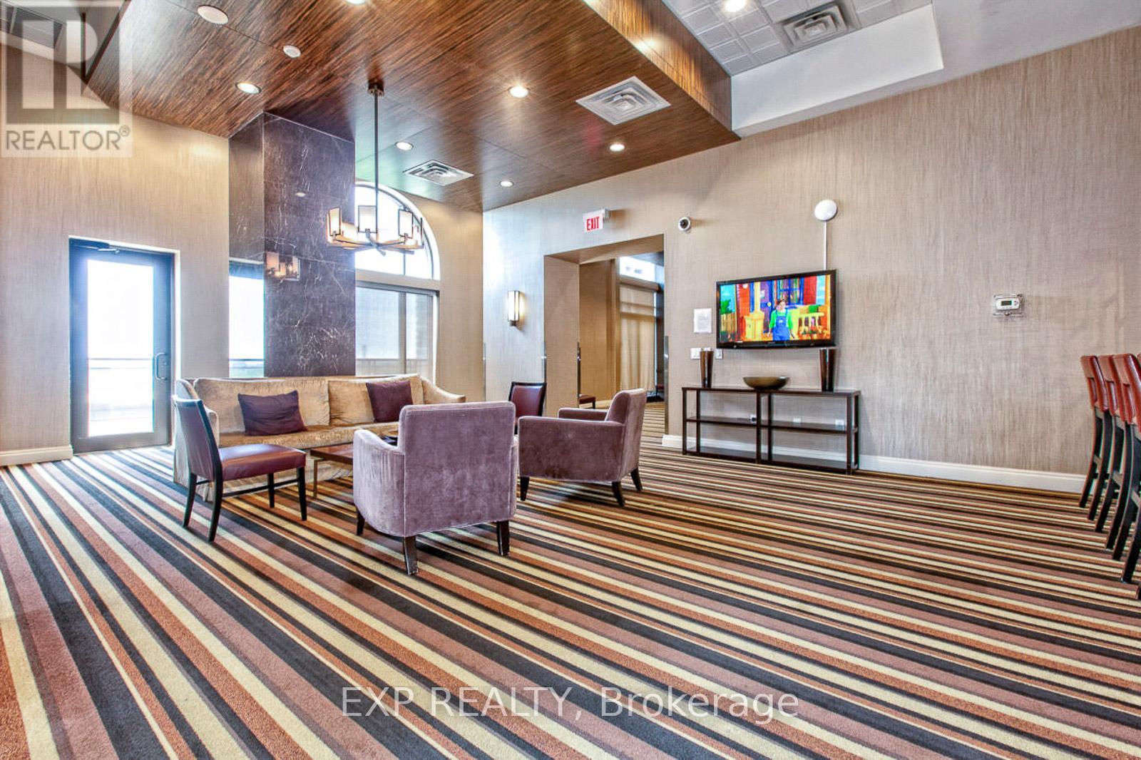 #1011 385 PRINCE OF WALES DRIVE - 33