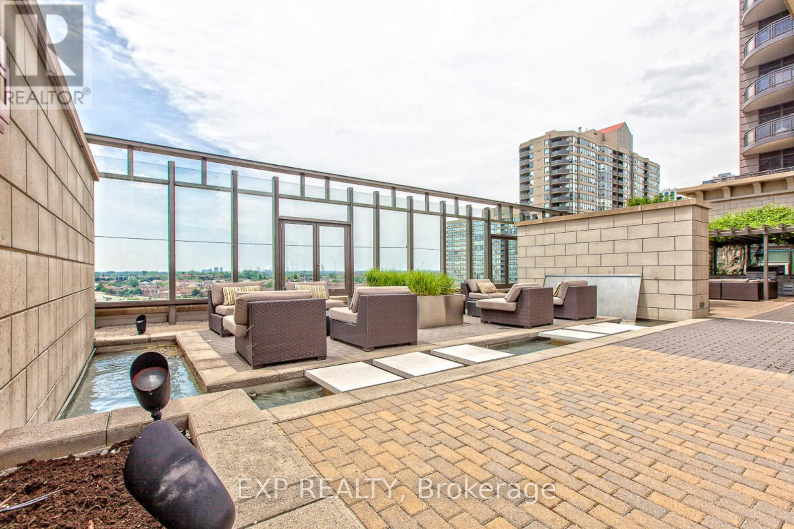 #1011 385 PRINCE OF WALES DRIVE - 34