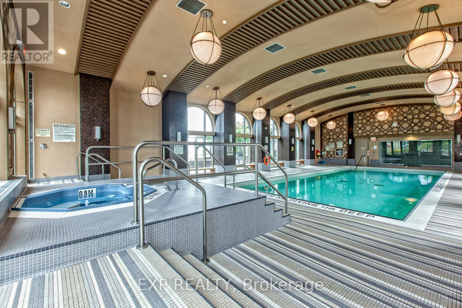 #1011 385 PRINCE OF WALES DRIVE - 38