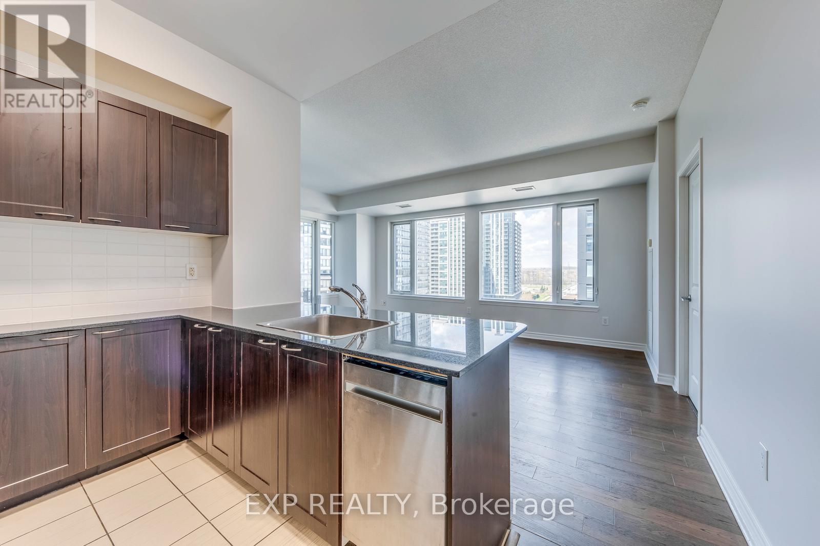 #1011 385 PRINCE OF WALES DRIVE - 9