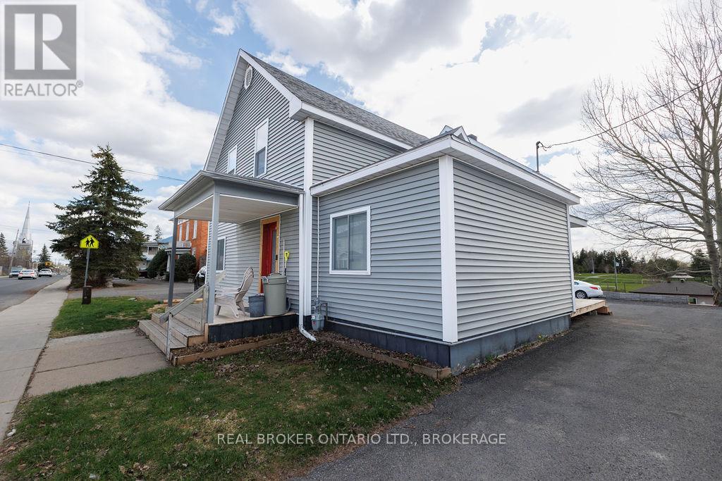 136 MAIN STREET S, North Glengarry — photo 3