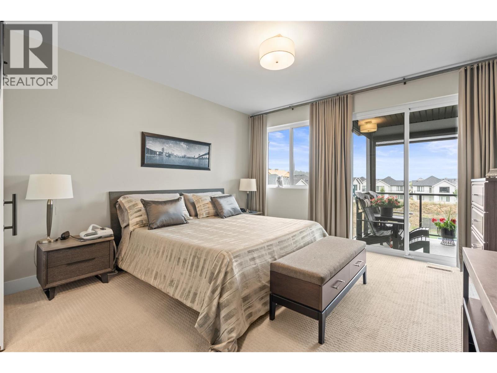 #13 269 Diamond Way - 21
