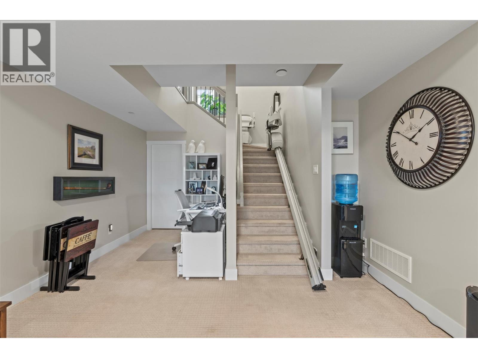 #13 269 Diamond Way - 29