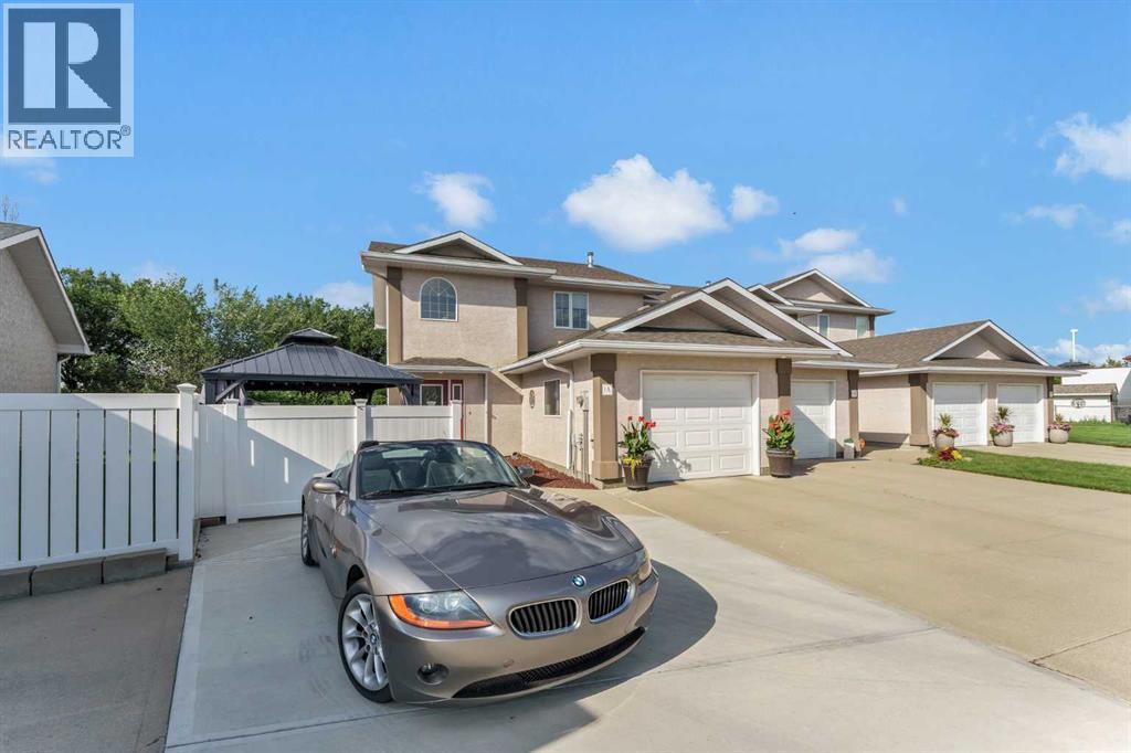 1A Stonegate Crescent SE - 5