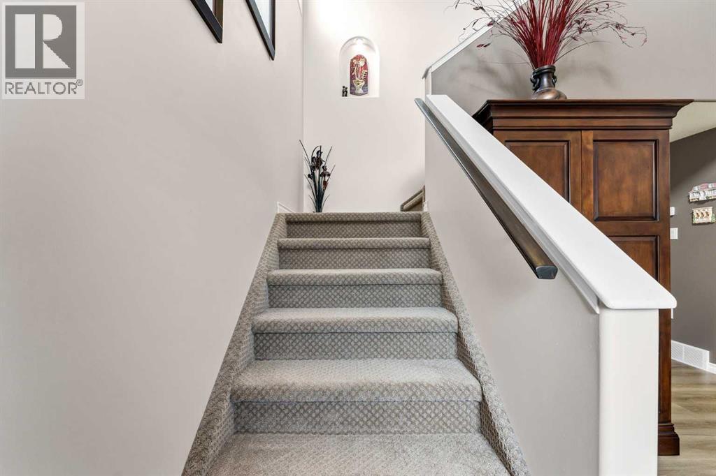 1A Stonegate Crescent SE - 27