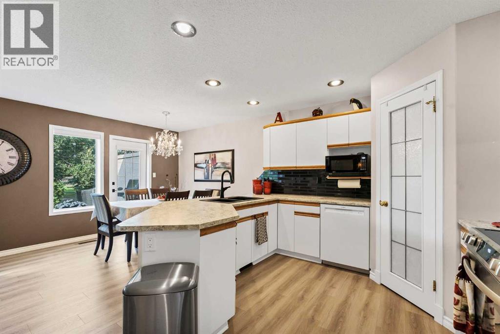 1A Stonegate Crescent SE - 20