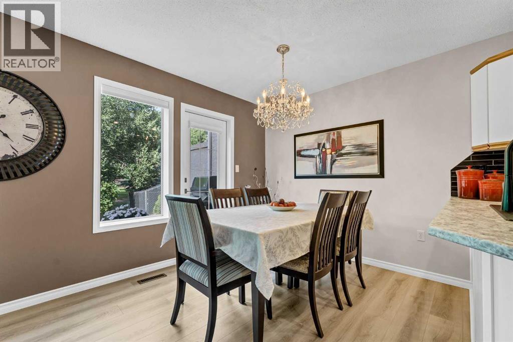 1A Stonegate Crescent SE - 23
