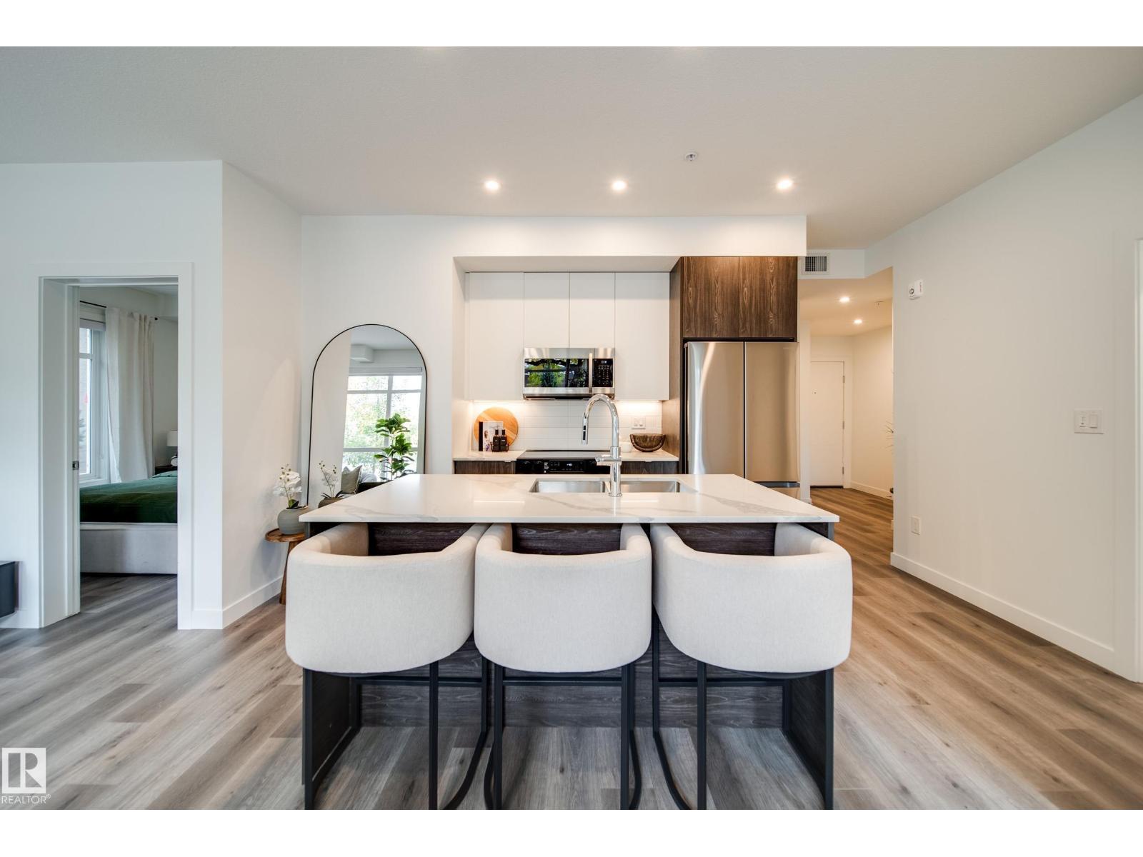 10015 113 Street NW - Photo 21