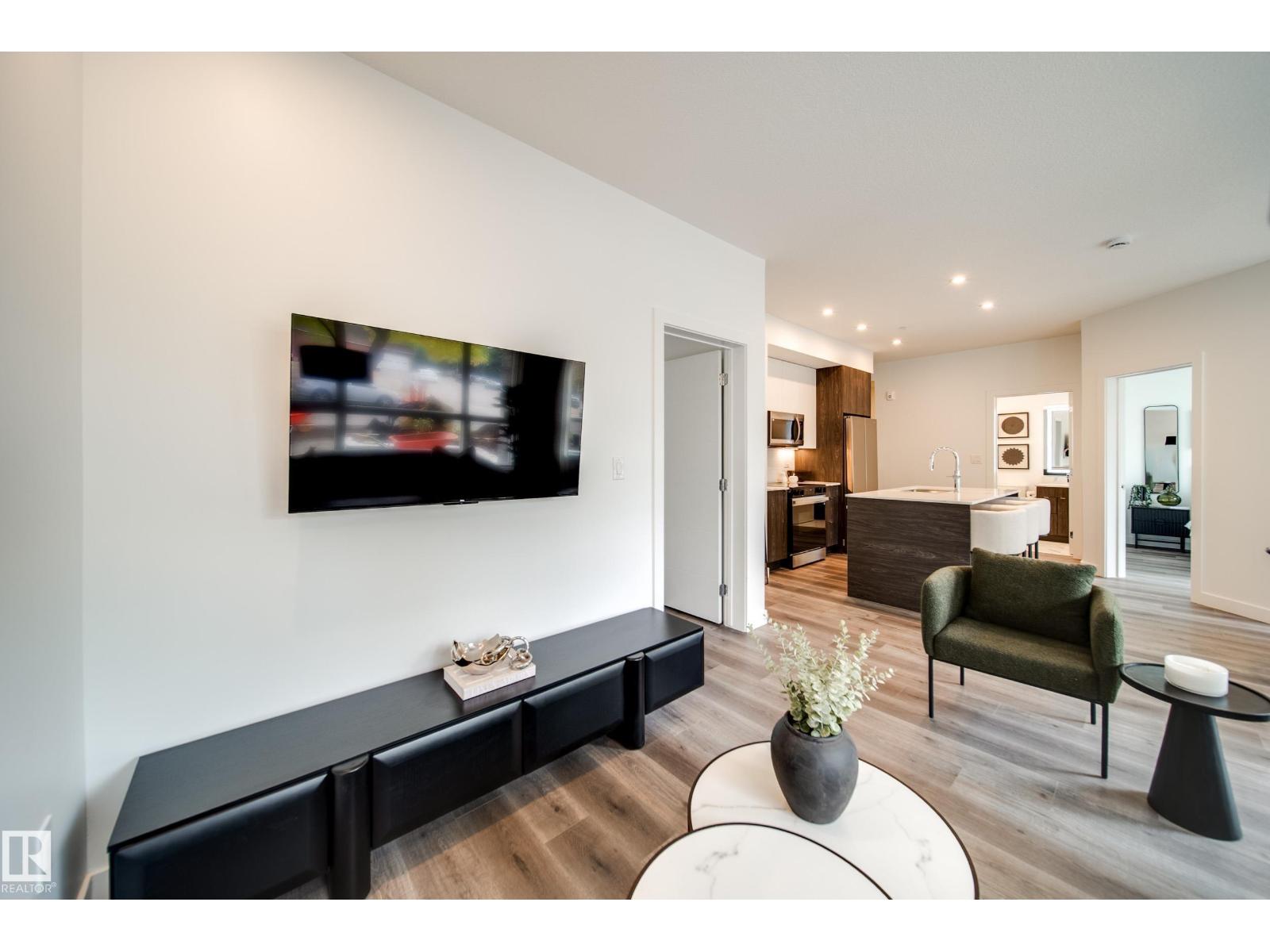 10015 113 Street NW - Photo 27
