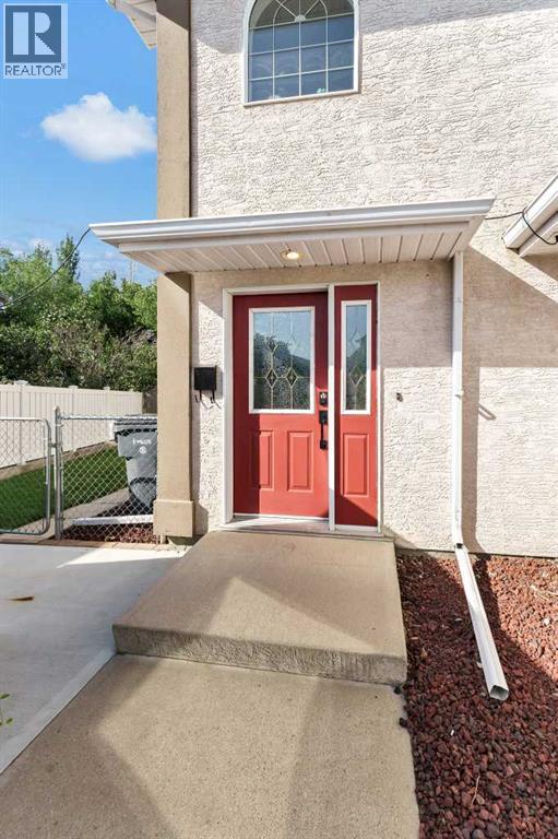 1A Stonegate Crescent SE - 10