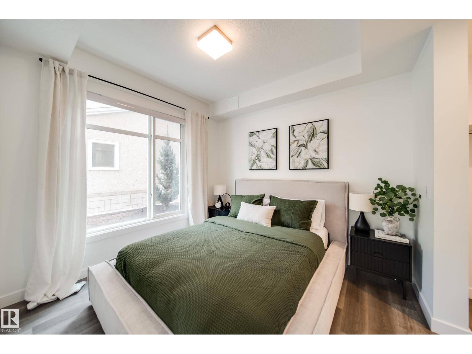 10015 113 Street NW - Photo 37