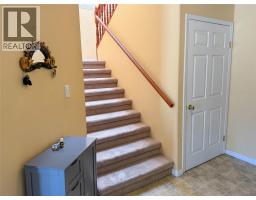 Foyer - 2859 75th Avenue, Grand Forks, BC V0H1H2 Photo 15