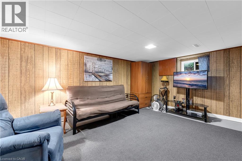 3-bedroom home for sale at 50 STRATHCONA Avenue, Brantford ON · photo 24 of 33