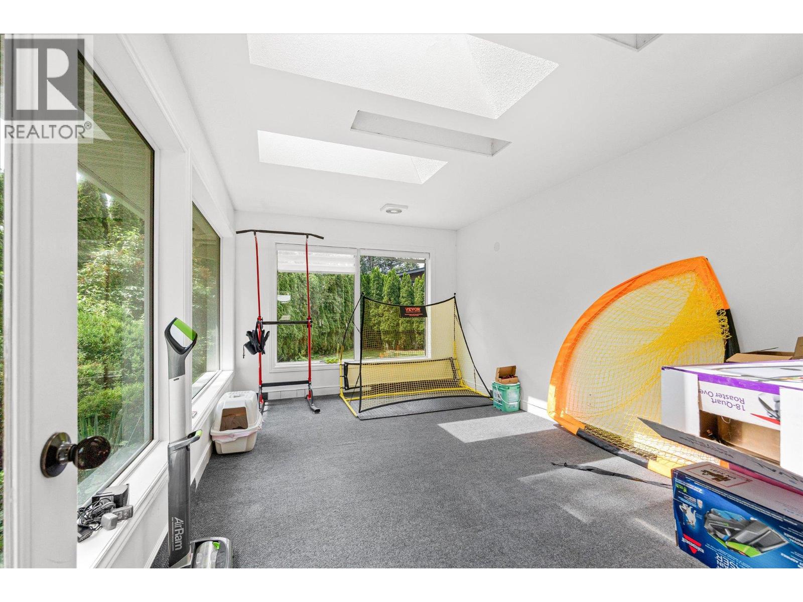 4619 Gordon Drive - 23