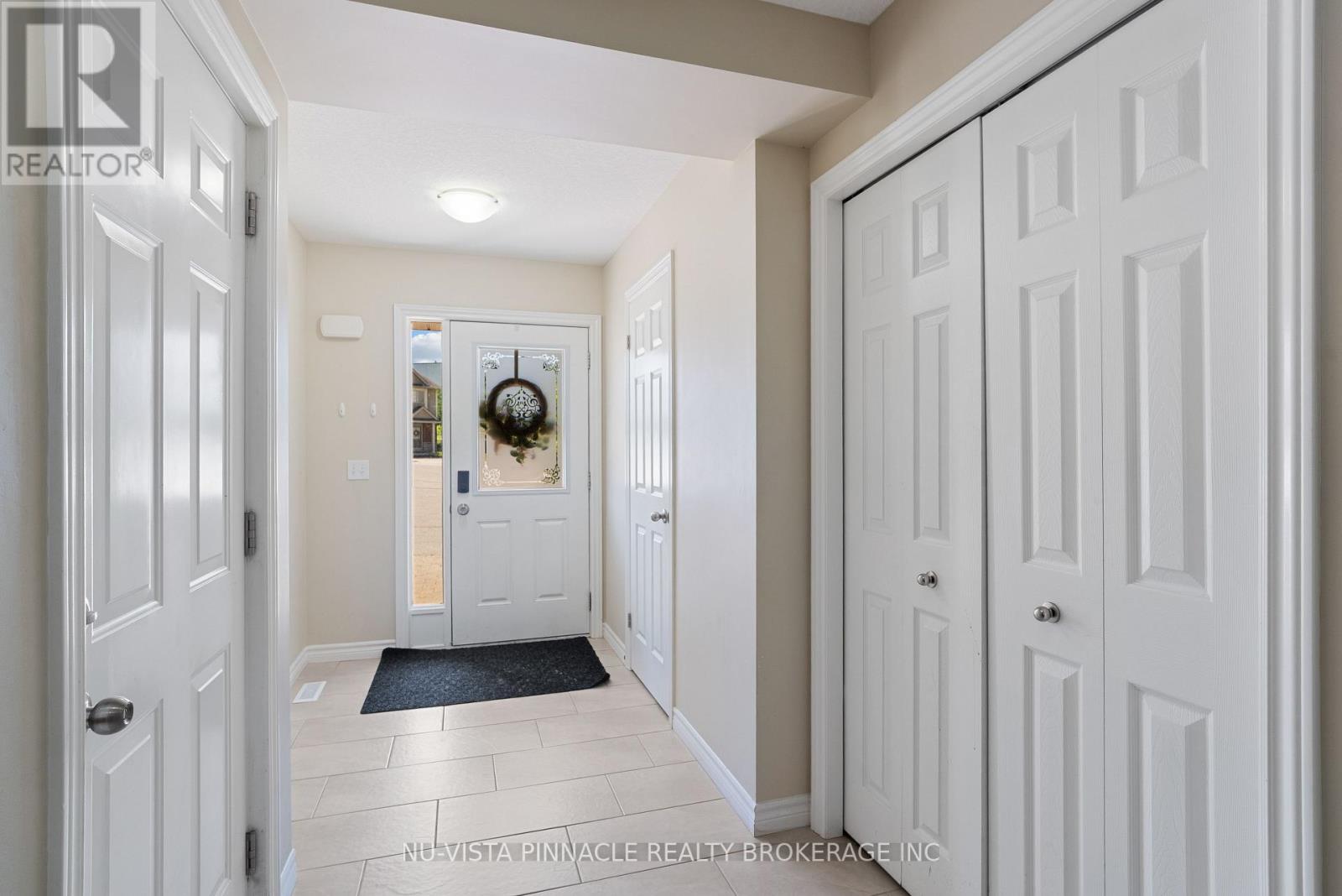#18 176 FERGUSON DRIVE - Image 4